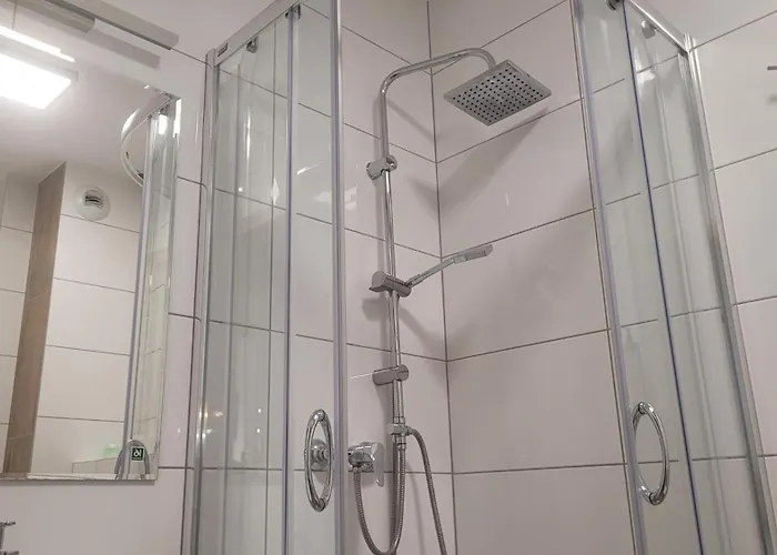 Przestronny Typu Studio, Garaż Gratis